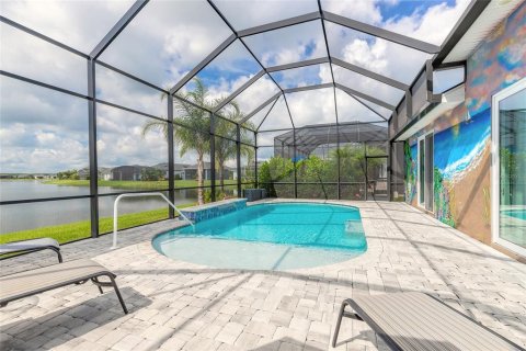House in New Smyrna Beach, Florida 4 bedrooms, 228.82 sq.m. № 1857805 - photo 10