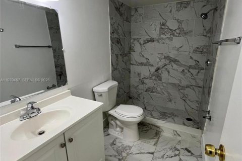 Copropriété à louer à Miami, Floride: 2 chambres, 70.61 m2 № 1997442 - photo 19