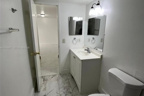 Copropriété à louer à Miami, Floride: 2 chambres, 70.61 m2 № 1997442 - photo 20