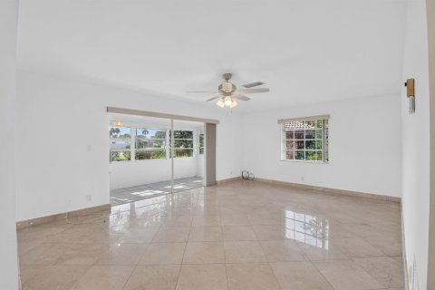 Villa ou maison à louer à Boca Raton, Floride: 2 chambres, 102.94 m2 № 2085640 - photo 29