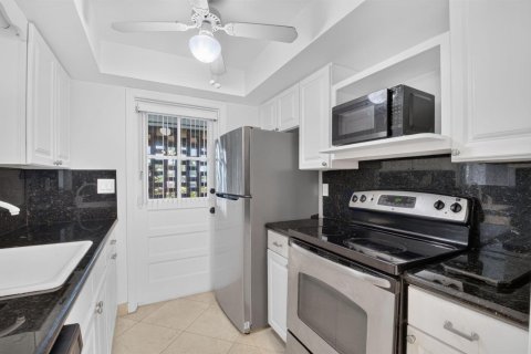 Villa ou maison à louer à Boca Raton, Floride: 2 chambres, 102.94 m2 № 2085640 - photo 15