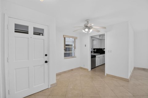 Villa ou maison à louer à Boca Raton, Floride: 2 chambres, 102.94 m2 № 2085640 - photo 27