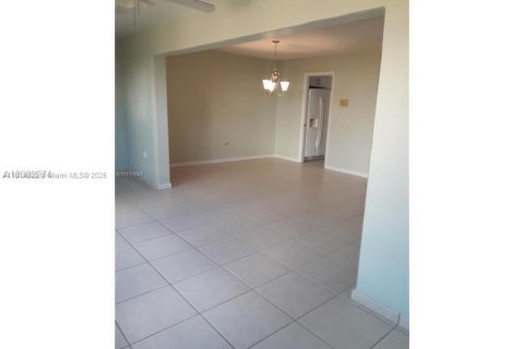 Condominio en venta en Hollywood, Florida, 4 dormitorios, 175.49 m2 № 1766328 - foto 5