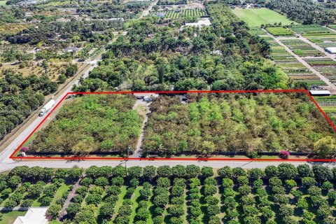 Commercial property in Homestead, Florida № 1882424 - photo 2