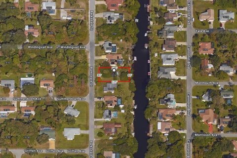 Land in Port Charlotte, Florida № 2105551