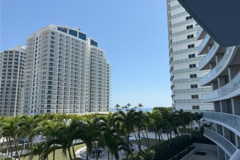 Condominio en venta en Fort Lauderdale, Florida, 2 dormitorios, 109.25 m2 № 1935660 - foto 11