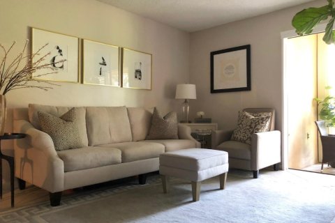 Condo in Hollywood, Florida, 2 bedrooms  № 2241397 - photo 2