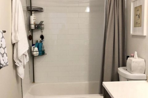 Condo in Hollywood, Florida, 2 bedrooms  № 2241397 - photo 5