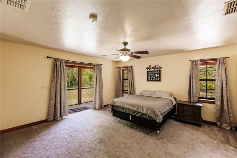 House in Arcadia, Florida 5 bedrooms, 254.83 sq.m. № 2427212 - photo 20
