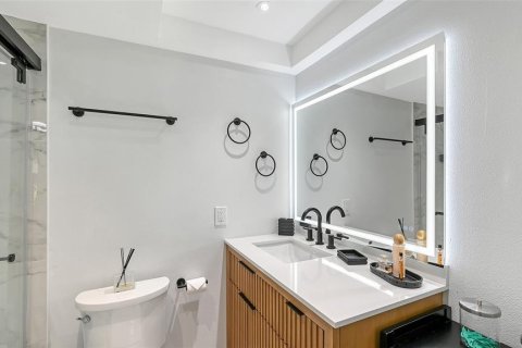 Снять в аренду кондоминиум в Лонгбоут-Ки, Флорида 2 комнаты, 127м2, № 2280095 - фото 18