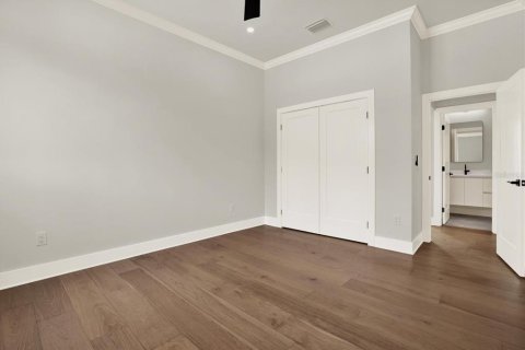 Casa en venta en Tampa, Florida, 4 dormitorios, 299.42 m2 № 1761515 - foto 30