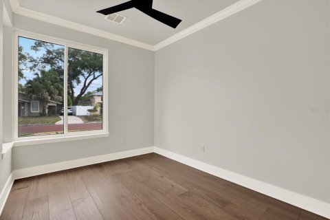 Casa en venta en Tampa, Florida, 4 dormitorios, 299.42 m2 № 1761515 - foto 11