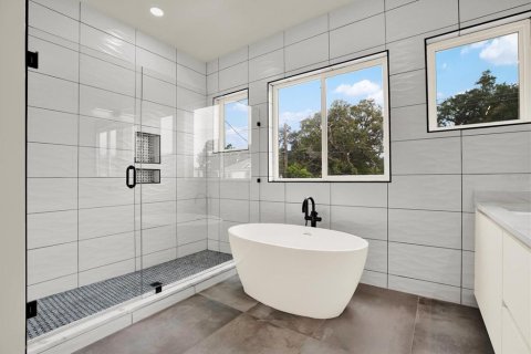 Casa en venta en Tampa, Florida, 4 dormitorios, 299.42 m2 № 1761515 - foto 23