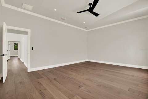 Casa en venta en Tampa, Florida, 4 dormitorios, 299.42 m2 № 1761515 - foto 19