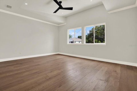 Casa en venta en Tampa, Florida, 4 dormitorios, 299.42 m2 № 1761515 - foto 16