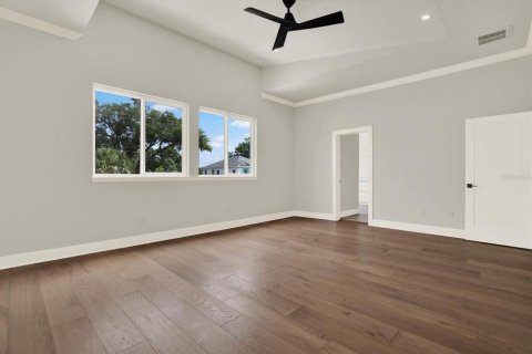 Casa en venta en Tampa, Florida, 4 dormitorios, 299.42 m2 № 1761515 - foto 17