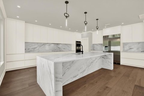 Casa en venta en Tampa, Florida, 4 dormitorios, 299.42 m2 № 1761515 - foto 9