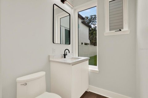 Casa en venta en Tampa, Florida, 4 dormitorios, 299.42 m2 № 1761515 - foto 14