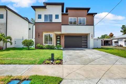 Casa en venta en Tampa, Florida, 4 dormitorios, 299.42 m2 № 1761515 - foto 1