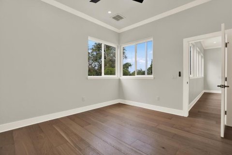 Casa en venta en Tampa, Florida, 4 dormitorios, 299.42 m2 № 1761515 - foto 27