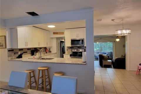 House in DeLand, Florida 4 bedrooms, 148.46 sq.m. № 1829315 - photo 26