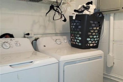 House in DeLand, Florida 4 bedrooms, 148.46 sq.m. № 1829315 - photo 20