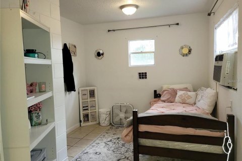 House in DeLand, Florida 4 bedrooms, 148.46 sq.m. № 1829315 - photo 18