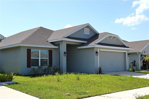 House in Haines City, Florida 4 bedrooms, 167.87 sq.m. № 2225031 - photo 6