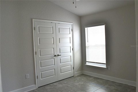 House in Haines City, Florida 4 bedrooms, 167.87 sq.m. № 2225031 - photo 22