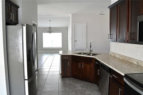 House in Haines City, Florida 4 bedrooms, 167.87 sq.m. № 2225031 - photo 14
