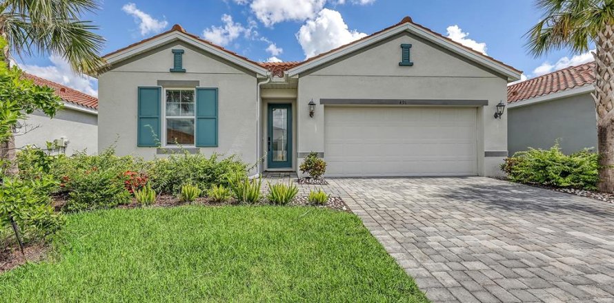 House in Nokomis, Florida 3 bedrooms, 136.19 sq.m. № 2107340