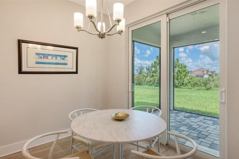 House in Nokomis, Florida 3 bedrooms, 136.19 sq.m. № 2107340 - photo 11