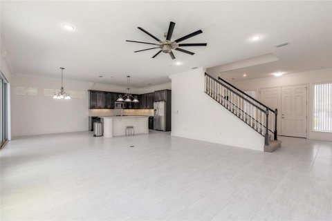 Casa en venta en Port Orange, Florida, 4 dormitorios, 317.82 m2 № 1629524 - foto 4