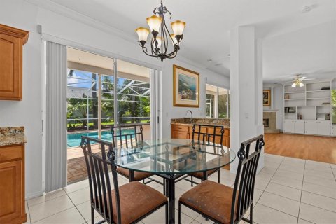 House in Oldsmar, Florida 4 bedrooms, 306.02 sq.m. № 1909854 - photo 25