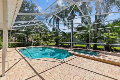 House in Oldsmar, Florida 4 bedrooms, 306.02 sq.m. № 1909854 - photo 7