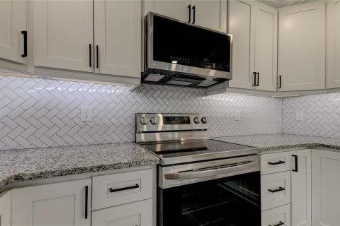 Casa en venta en Largo, Florida, 4 dormitorios, 211.26 m2 № 1360088 - foto 16
