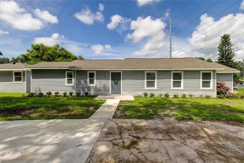 Casa en venta en Largo, Florida, 4 dormitorios, 211.26 m2 № 1360088 - foto 3