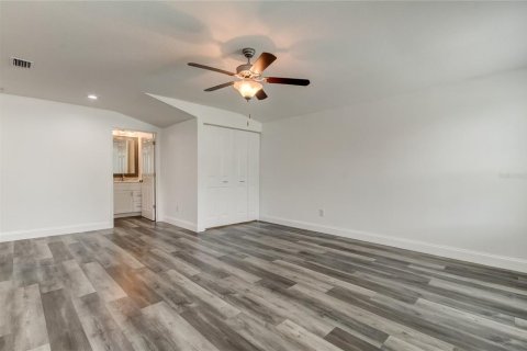 Casa en venta en Largo, Florida, 4 dormitorios, 211.26 m2 № 1360088 - foto 22