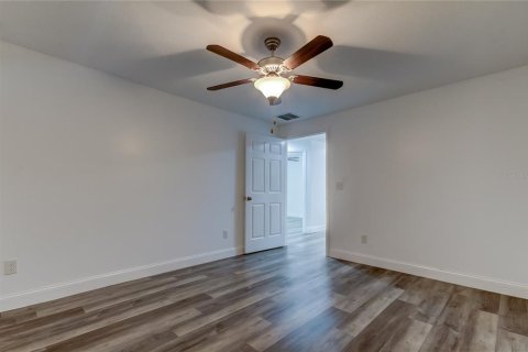 Casa en venta en Largo, Florida, 4 dormitorios, 211.26 m2 № 1360088 - foto 27