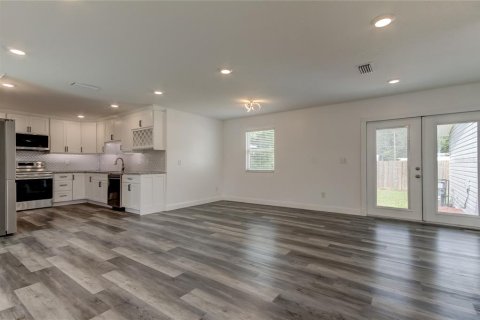 Casa en venta en Largo, Florida, 4 dormitorios, 211.26 m2 № 1360088 - foto 7