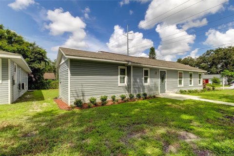 Casa en venta en Largo, Florida, 4 dormitorios, 211.26 m2 № 1360088 - foto 4