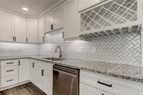 Casa en venta en Largo, Florida, 4 dormitorios, 211.26 m2 № 1360088 - foto 14
