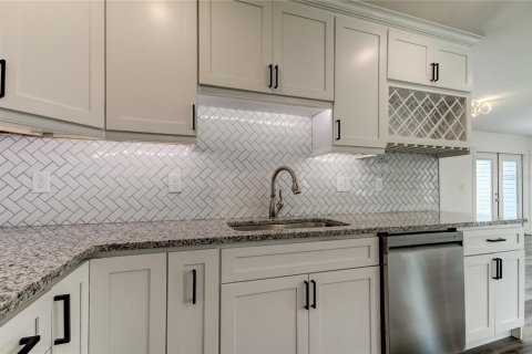 Casa en venta en Largo, Florida, 4 dormitorios, 211.26 m2 № 1360088 - foto 18