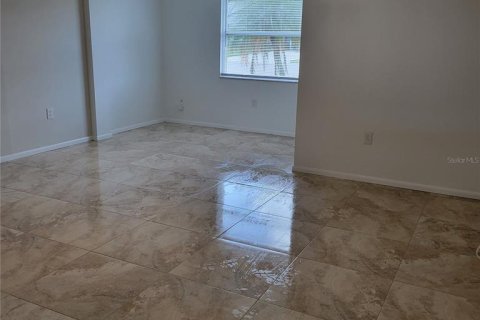 Villa ou maison à louer à Bradenton, Floride: 2 chambres, 95.88 m2 № 2421834 - photo 11