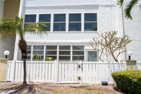 Condominio en venta en Clearwater, Florida, 2 dormitorios, 96.15 m2 № 2122479 - foto 24