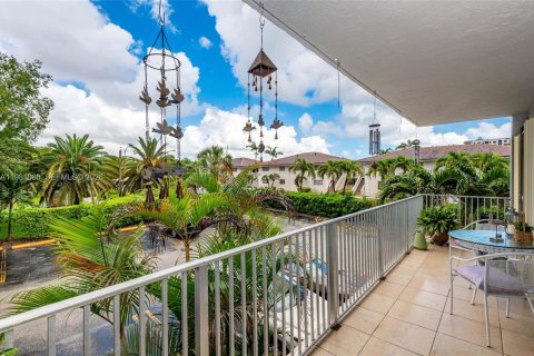 Condo in Miami, Florida, 1 bedroom  № 2175216