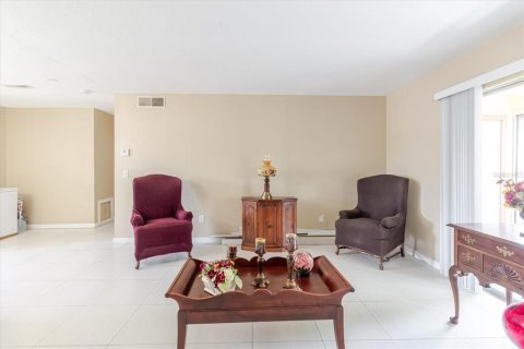 Condo in Tampa, Florida, 4 bedrooms  № 1808937 - photo 10