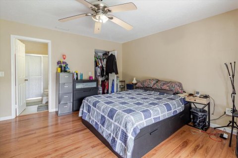 Condo in Tampa, Florida, 4 bedrooms  № 1808937 - photo 16