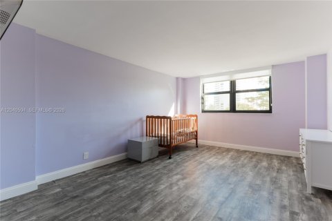 Apartment in Sunny Isles Beach, Florida 2 bedrooms, 115.2 sq.m. № 2087276 - photo 30