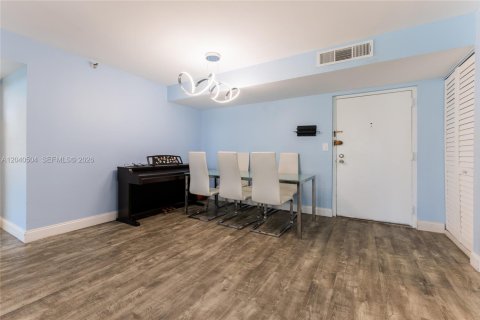 Apartment in Sunny Isles Beach, Florida 2 bedrooms, 115.2 sq.m. № 2087276 - photo 8